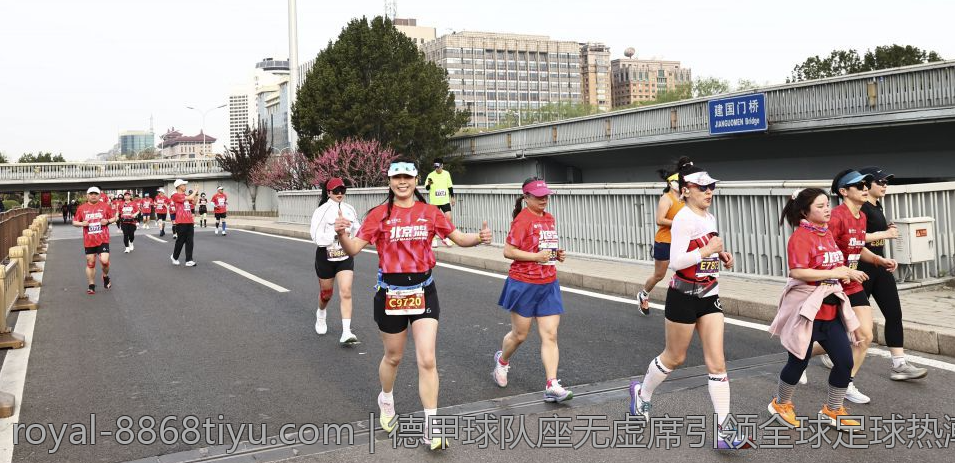 德甲球队座无虚席引领全球足球热潮